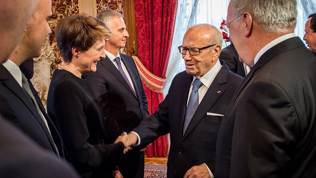 La consigliera federale Sommaruga accoglie il Presidente tunisino Béji Caïd Essebsi