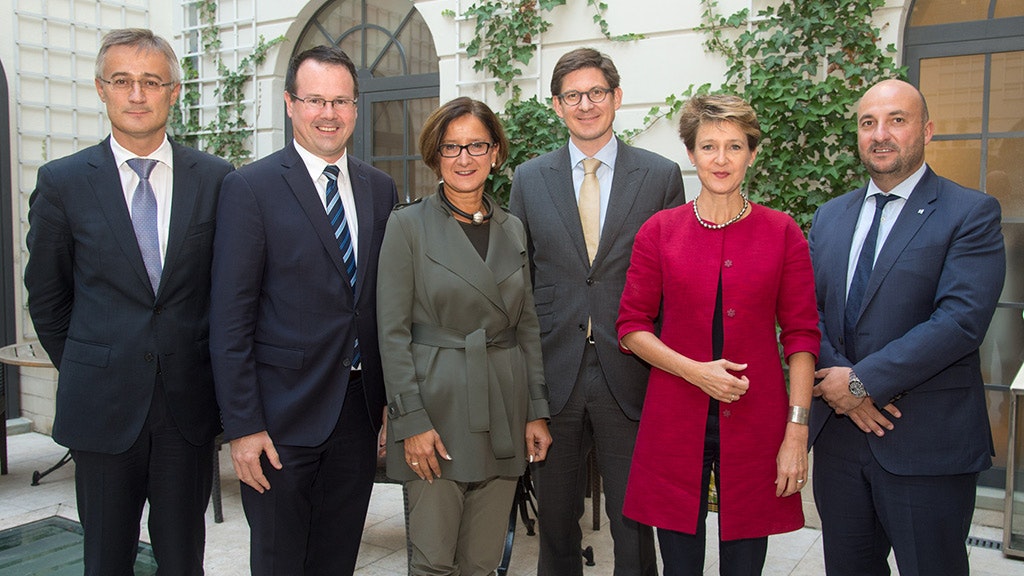 La presidente della Confederazione Simonetta Sommaruga e i suoi colleghi di Germania, Austria, Lussemburgo e Liechtenstein
