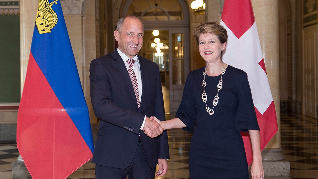 Bundespräsidentin Sommaruga empfängt Liechtensteins Regierungschef Hasler