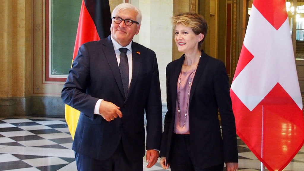 Bundespräsidentin Simonetta Sommaruga empfängt den deutschen Aussenminister Frank-Walter Steinmeier (Foto: EJPD)