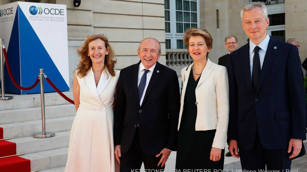La conseillère fédérale Simonetta Sommaruga avec la ministre de la justice Nicole Belloubet, le ministre de l’intérieur Gérard Collomb et le ministre des finances Bruno Le Maire